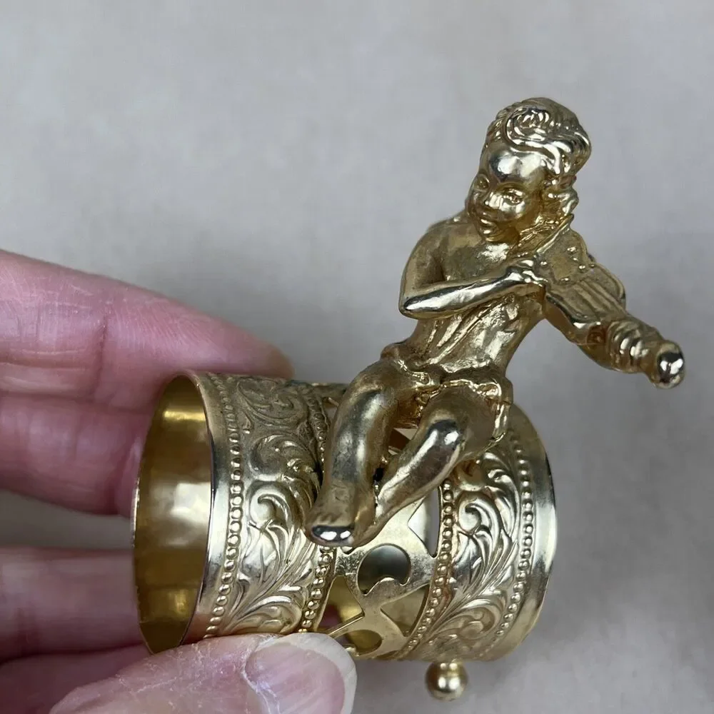 VTG 8pc Gold Tone Metal Angel Playing‎ Violin Filigree Napkin Ring Holder Signed